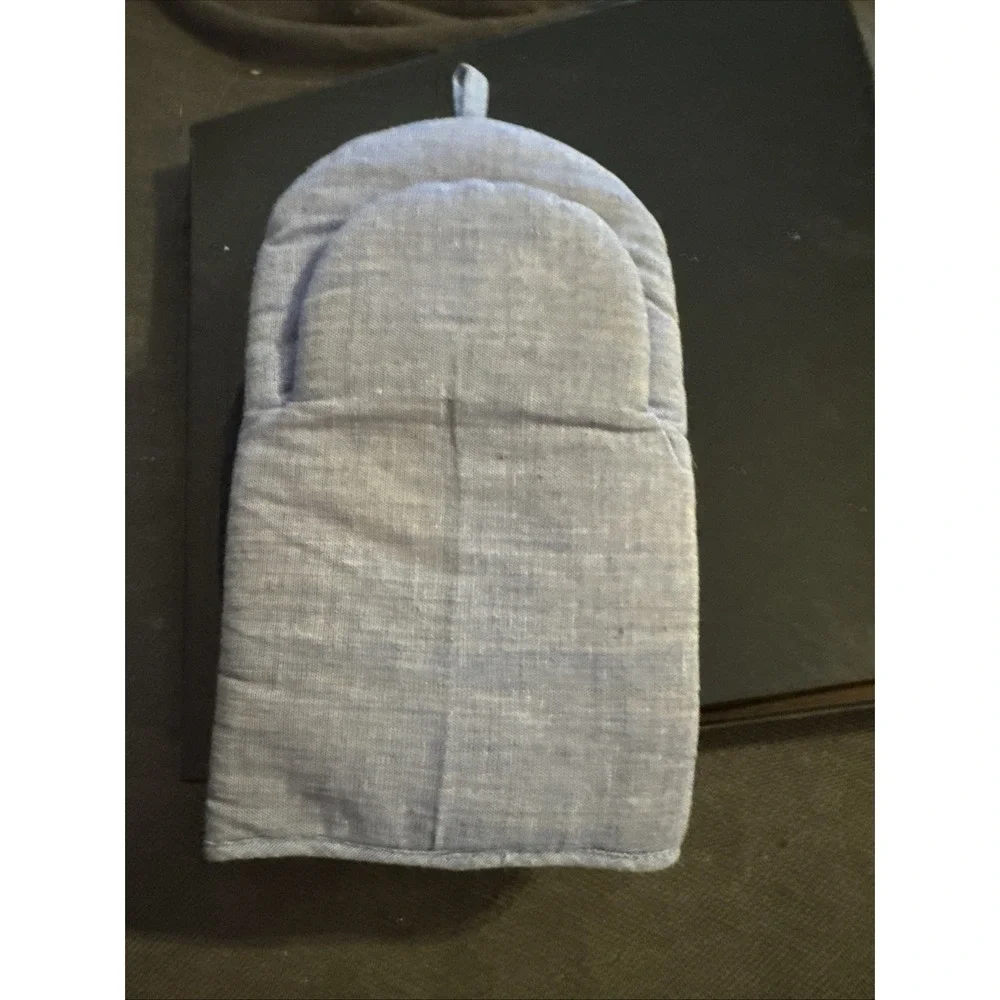 Hot Mitt King Oven Mitt New With Out Tags Looks Like Bill Clinton